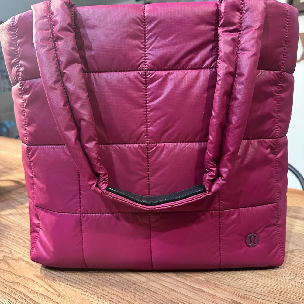 Lululemon Athletica Quilted Grid Tote 12L in Deep Luxe